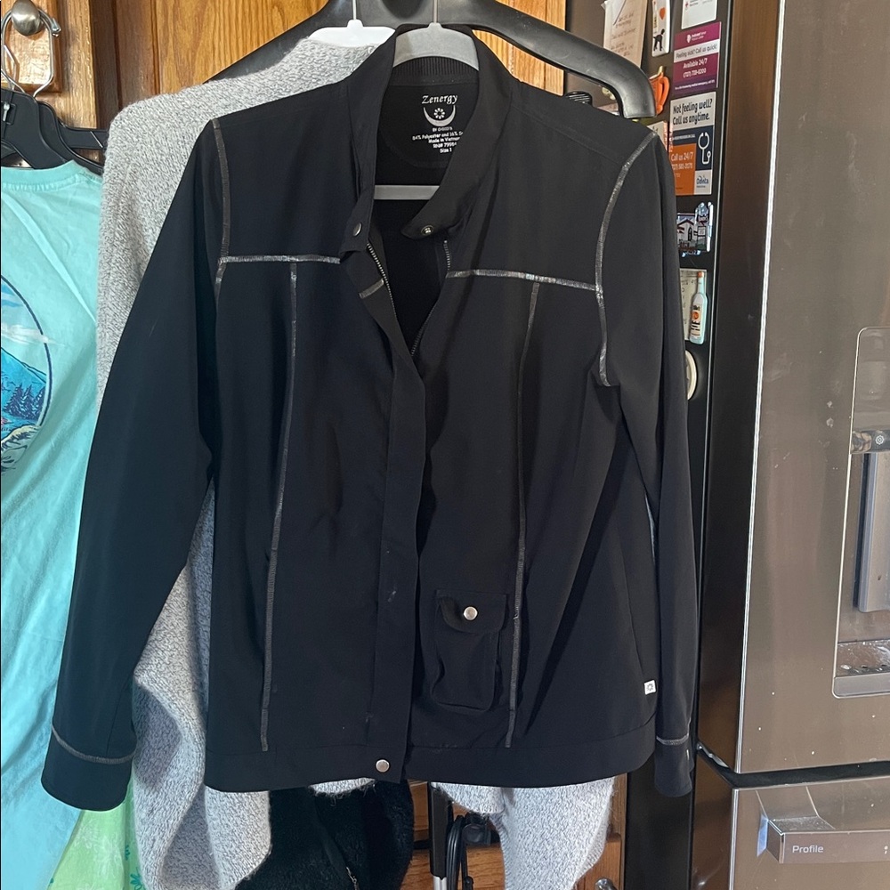 Zenergy By Chico’s Black Lightweight Jacket Size 1 or Medium